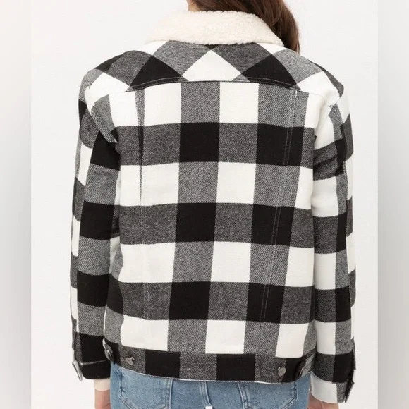 Love Tree Faux Fur Sherpa Lined Plaid Shacket / Jacket - Picture 3 of 11